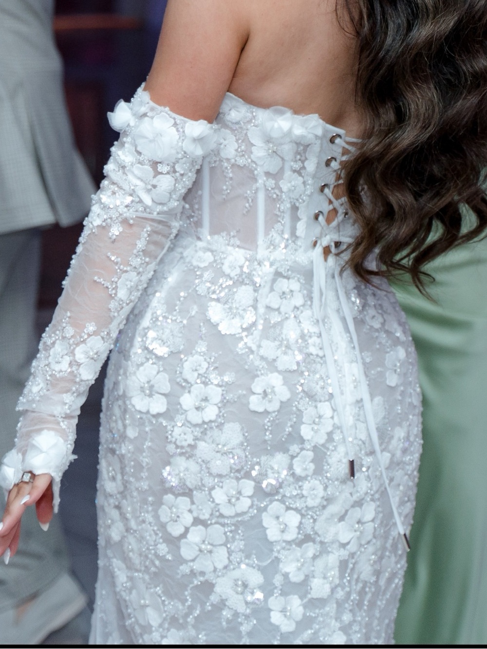 Rosie Etienne Isabelle Gown - White Floral Off-Shoulder Dress - Picture 4 of 7